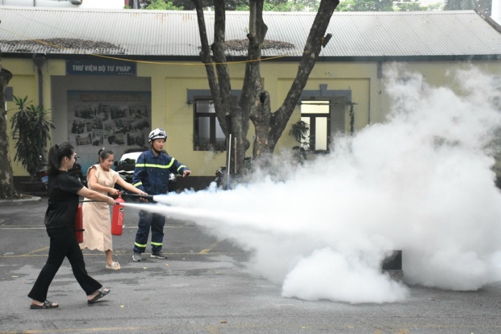 Bộ Tư pháp tổ chức tập huấn công tác phòng cháy, chữa cháy và cứu nạn, cứu hộ